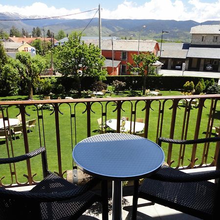 Hotel Del Prado Puigcerda Bagian luar foto