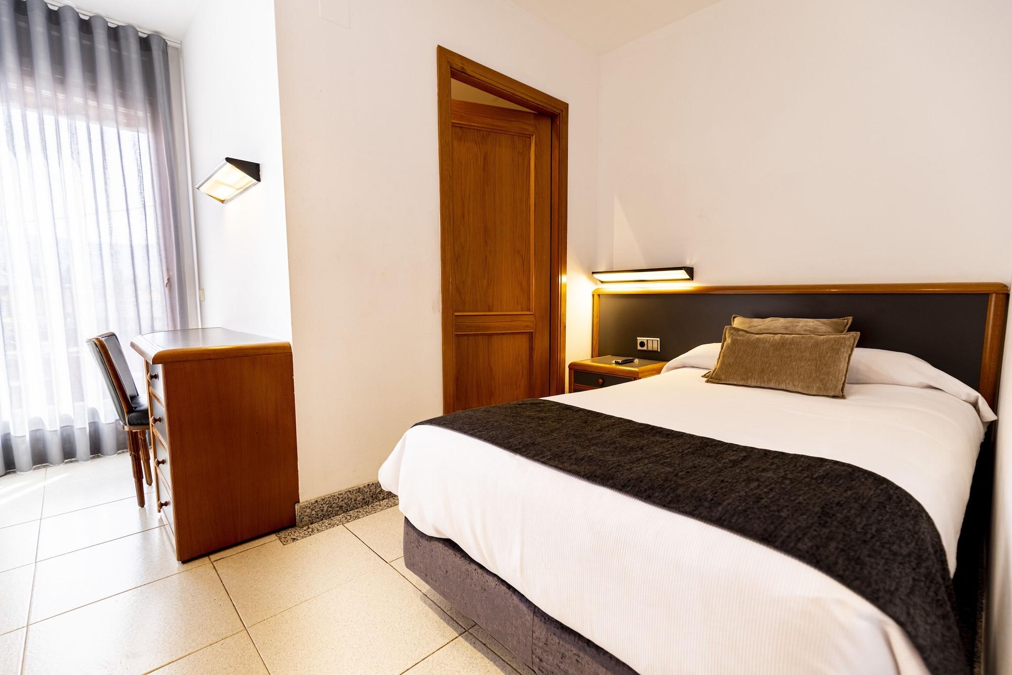 Hotel Del Prado Puigcerda Bagian luar foto