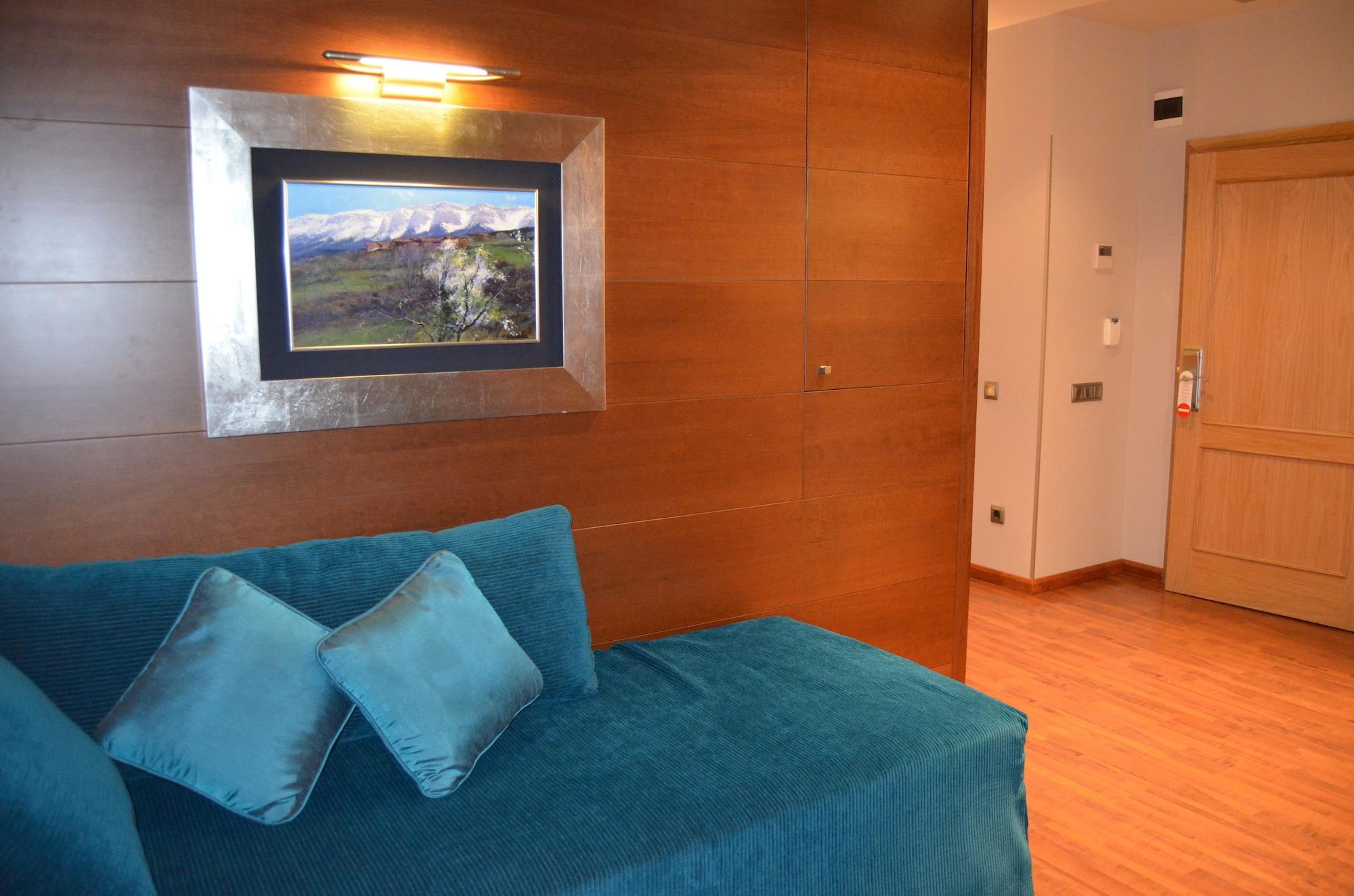 Hotel Del Prado Puigcerda Bagian luar foto