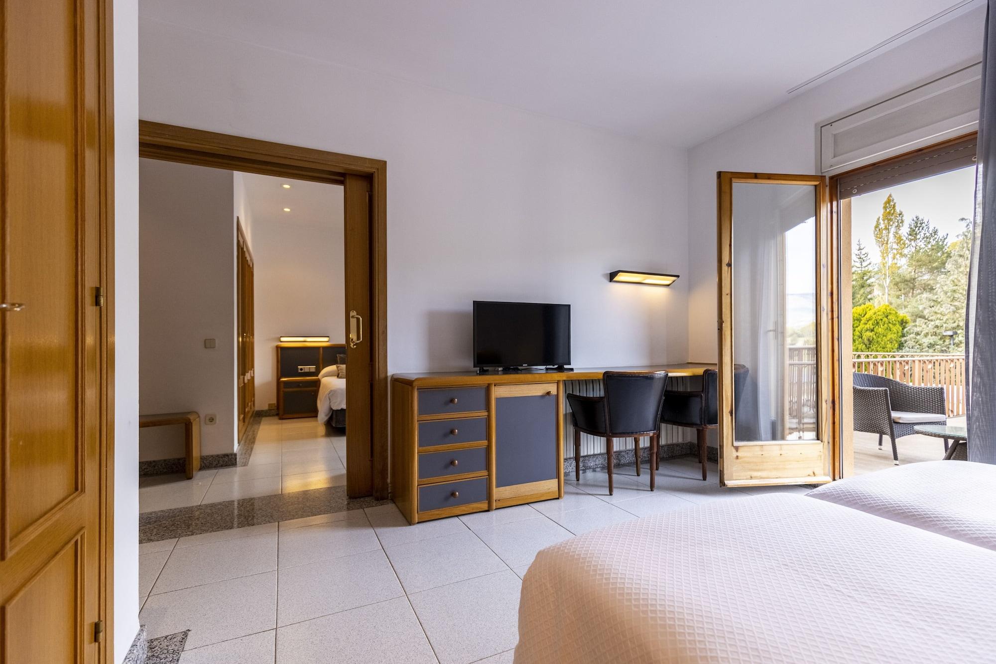 Hotel Del Prado Puigcerda Bagian luar foto