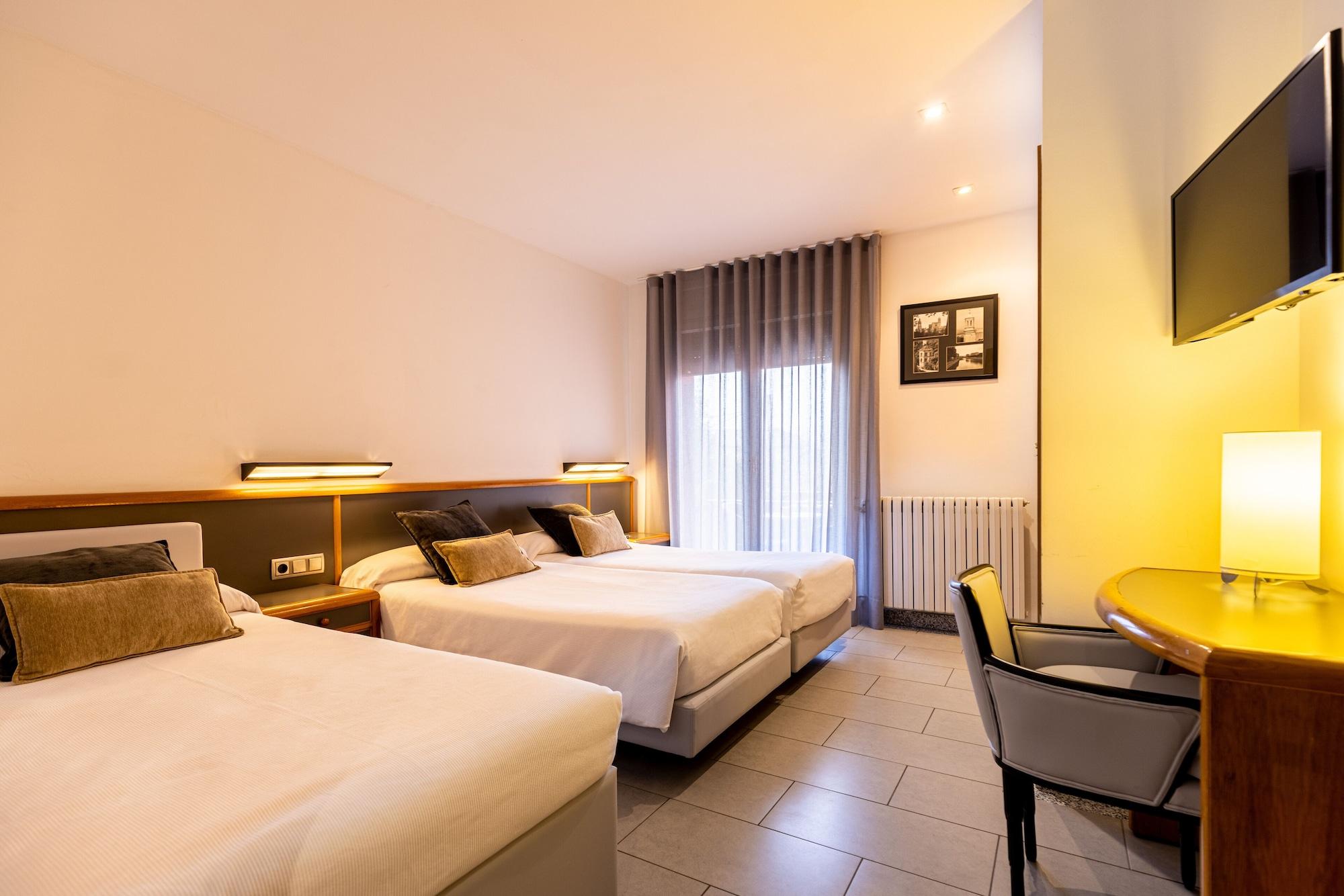 Hotel Del Prado Puigcerda Bagian luar foto