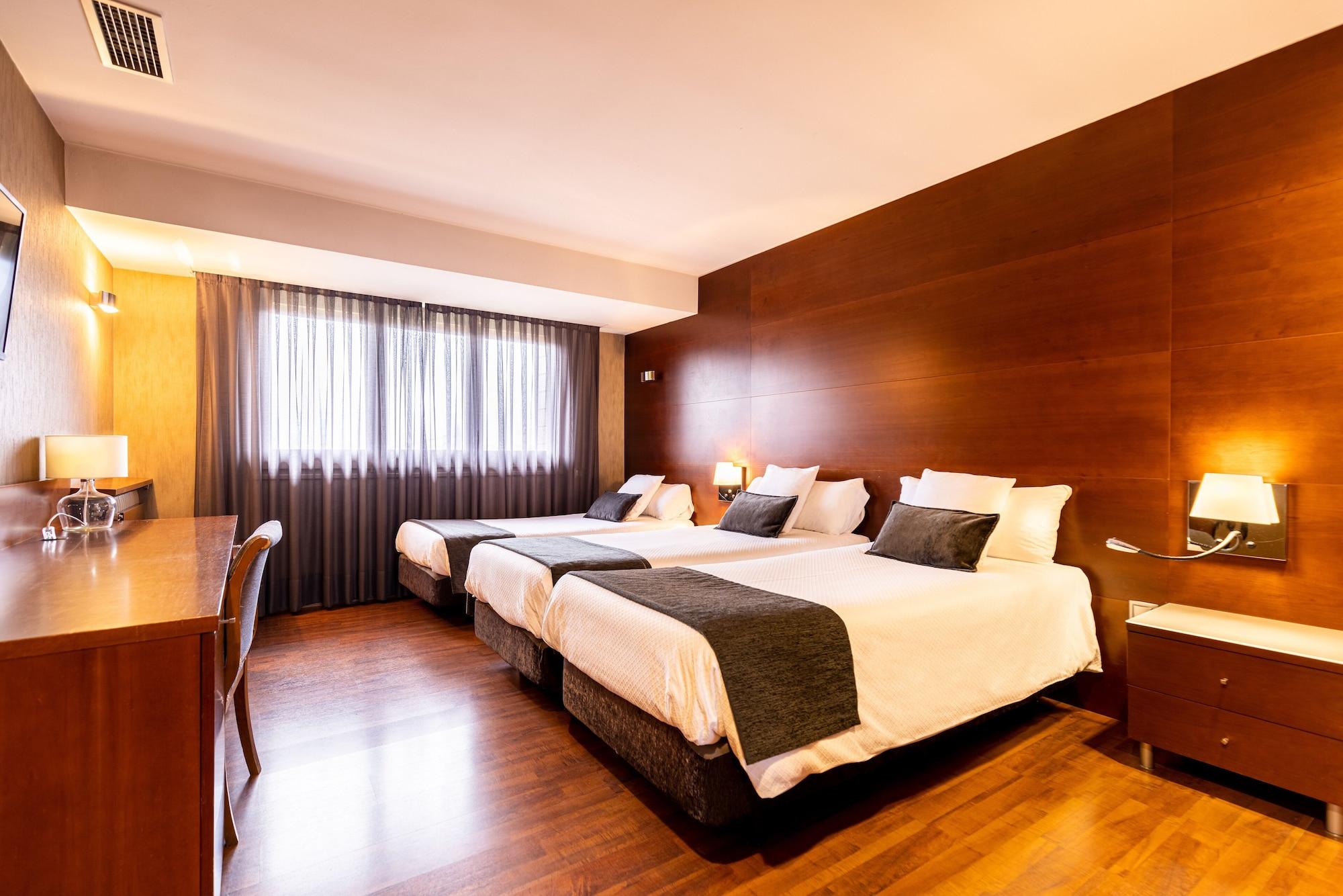 Hotel Del Prado Puigcerda Bagian luar foto