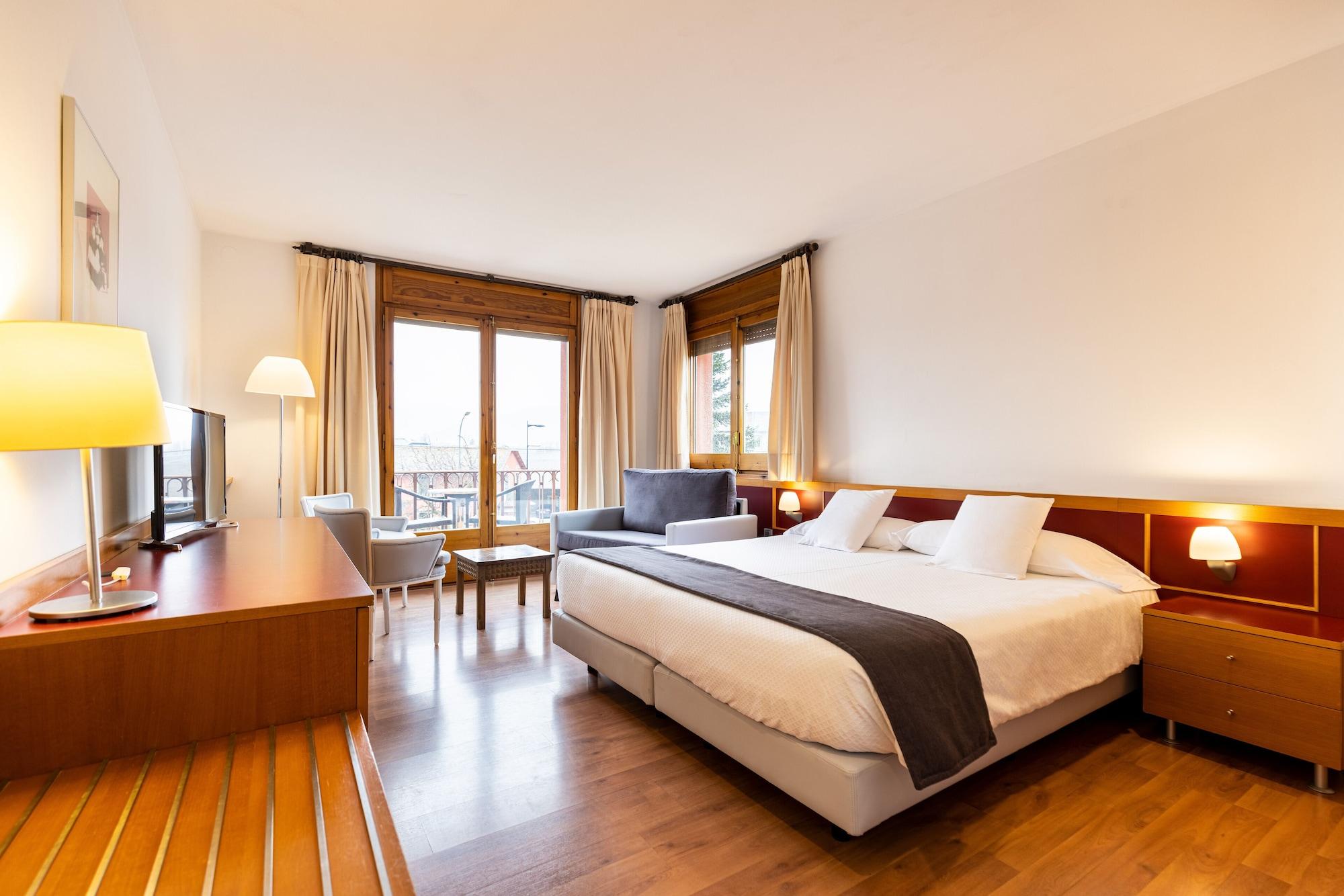 Hotel Del Prado Puigcerda Bagian luar foto