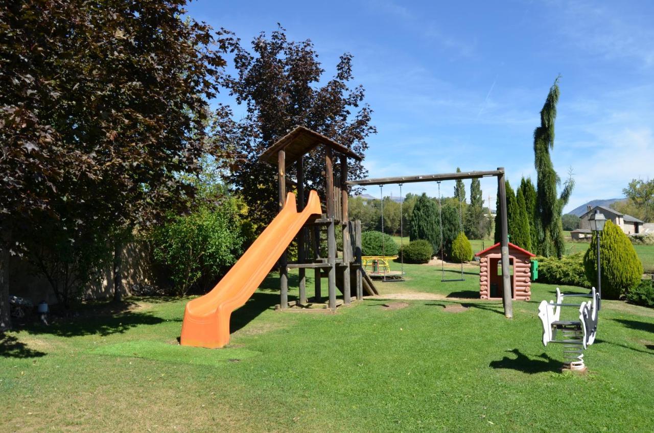 Hotel Del Prado Puigcerda Bagian luar foto