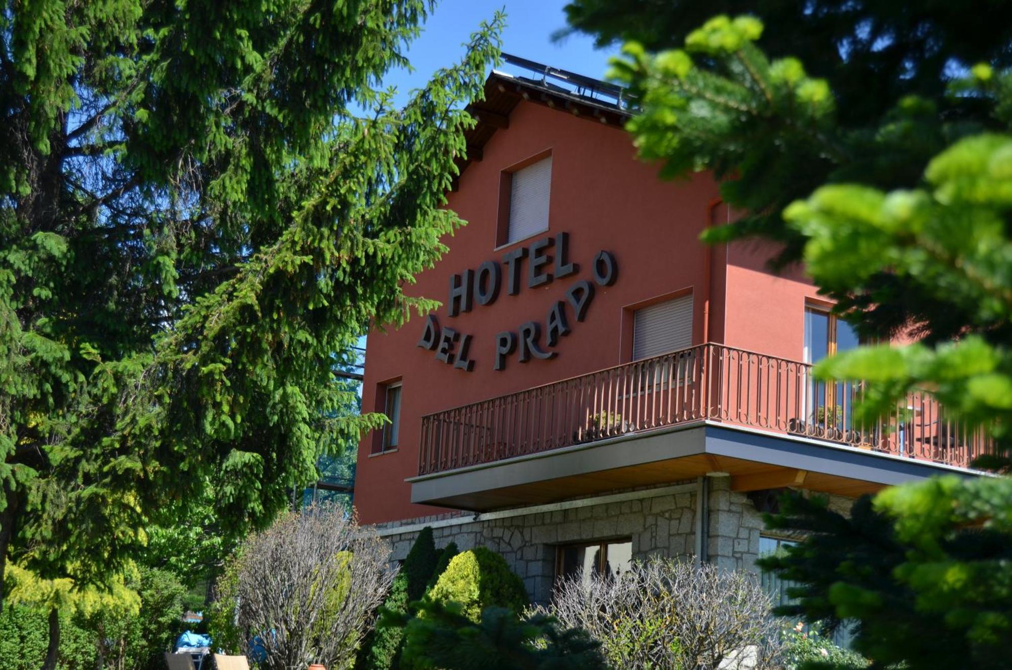 Hotel Del Prado Puigcerda Bagian luar foto